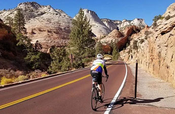 Bike-Tour-in-Bryce-Canyon-&-Zion-National-Parks